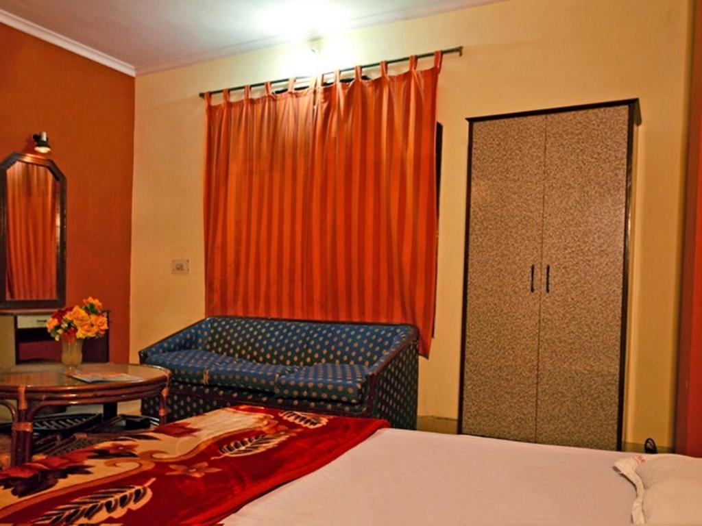 Hotel Sahara International Deluxe Nuova Delhi Esterno foto